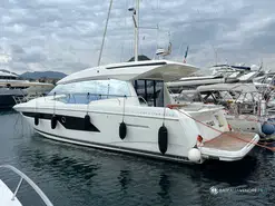 Prestige Yachts  520 S