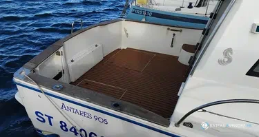 Beneteau Antares 905