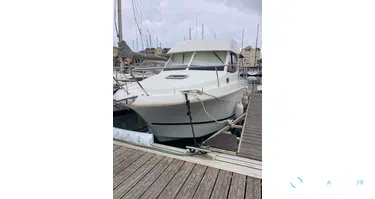 Jeanneau Merry Fisher 815