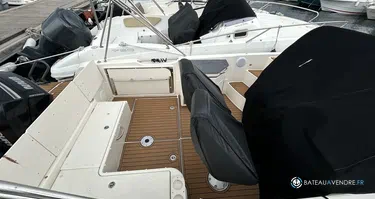 Quicksilver Activ 755 Sundeck