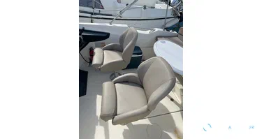 Quicksilver Activ 555 Cabin