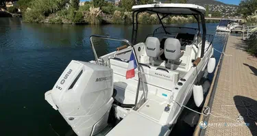Beneteau Flyer 8 SUNdeck V2