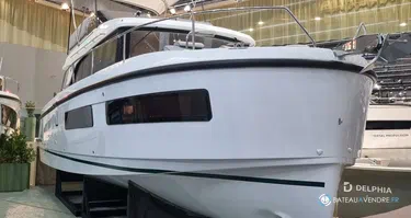 Delphia  11 Fly Lounge