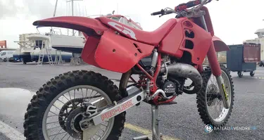 HONDA CR125