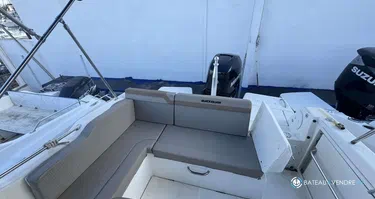 Quicksilver Activ 755 Sundeck