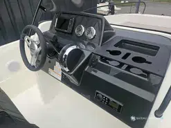 Quicksilver Activ 605
