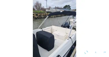 Quicksilver Activ 755 Open