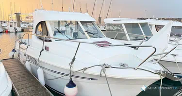 Beneteau Antares 7