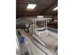 Boston Whaler  270 Dauntless