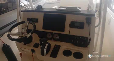 Boston Whaler  270 Dauntless