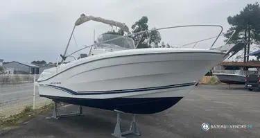 Jeanneau Cap Camarat 7.5 CC