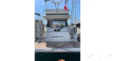 Prestige Yachts F4.9