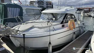 Beneteau Antares 8