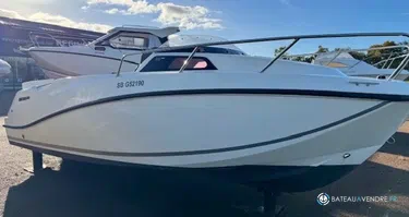 Quicksilver Activ 555 Cabin