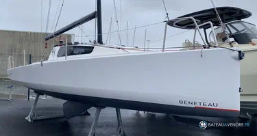 Beneteau First 24