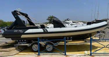 Bateau Semi rigide DSF 700
