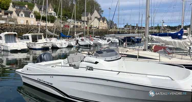 Jeanneau CAP CAMARAT 7.5 CC SERIE 2
