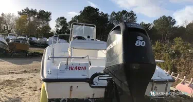 Boston Whaler  16 Dauntless