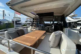 Prestige Yachts F4.9