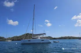 Fountaine Pajot Helia 44