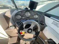 Rinker  246 Captiva Cuddy