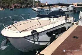Quicksilver Activ 875 Sundeck