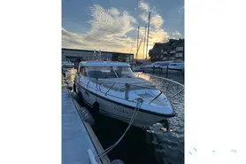 Aquador  28 HT