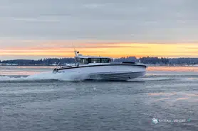 Axopar  29 XC CROSS CABIN