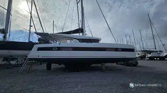 Lagoon  42