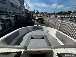 Bayliner VR5 Bow Rider 
