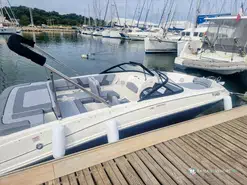 Bayliner VR5 Bow Rider 