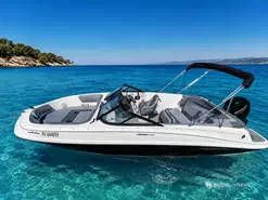 Bayliner VR5 Bow Rider 