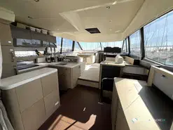 Prestige Yachts  560 S