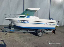 B2 Marine Asteria 520 Cabine