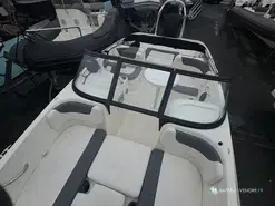 Bayliner E6