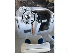 Quicksilver Activ 555 Cabin