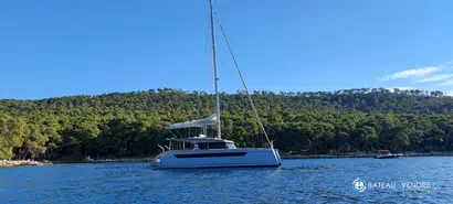 Catamaran Luna 49 gold