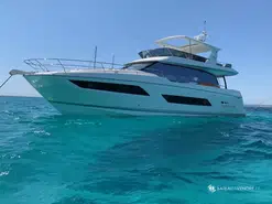 Prestige Yachts  680 Fly
