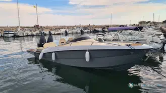 Clear Libra 650 Cabin