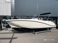 Quicksilver Activ 675 Open
