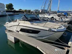 Quicksilver Activ 875 Sundeck