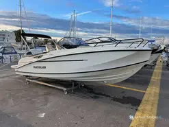 Quicksilver Activ 805 Open