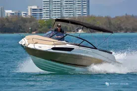Bayliner VR5 Cuddy OB
