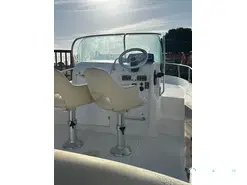 Sessa Marine Key Largo 20 Deck
