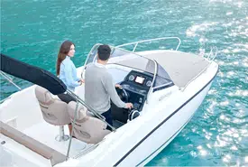 Quicksilver Activ 605 Sundeck