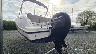 Quicksilver Activ 675 Open