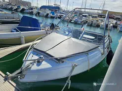 Four Winns Sundowner 205