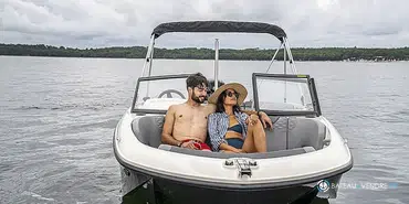 Bayliner Element M17