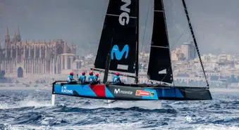 Catamaran GC 32 MOVISTAR