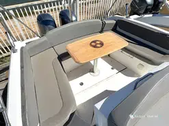 Beneteau Flyer 850 Sun Deck